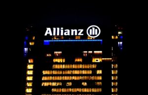 Hackers roubaram números SoFi durante o Allianz Life Cyberatack The tower skyscraper built in 2020 in Milan CityLife district area called Isozaki Tower (Allianz) seen from the MiCo Convention centre in a night view. Milan (Italy), December 2nd 2021.