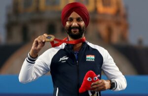 Harvinder Singh ganha recursão de ouro masculino em campeonatos no Archery Asian Steam Harvinder Singh ganha recursão de ouro masculino em campeonatos no Archery Asian Steam