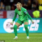 Hannah Hampton foi o jogador na partida quando a Inglaterra derrotou a Suécia na quinta -feira