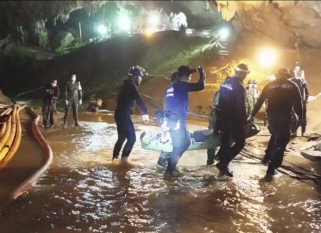 Hoje na história: 8 de julho, o tailandês resgate da caverna

