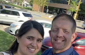 Homem e esposa foram mortos quando vagou com duas filhas no Arkansas quando a polícia perseguir assassinos Clinton, 43, e Crista Brink, 41, foram encontrados mortos por volta das 22h. 14.40 no sábado em um