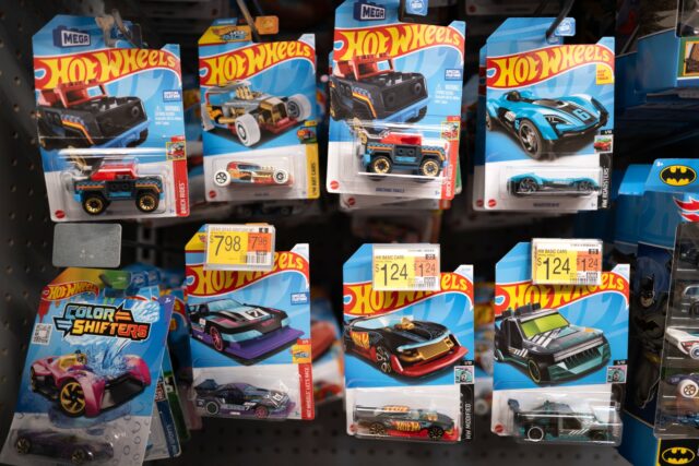 'Hot Worthels Family no modo de entrega de "wickick"

