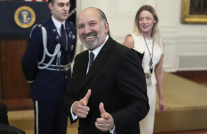 Howard Lutnick Reficke Gate Compartilhe até 1,5 PIB CRESCIMENTO Howard Lutnick Reficke Gate Compartilhe até 1,5 PIB CRESCIMENTO