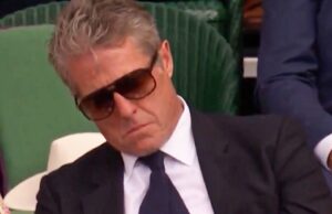 Hugh Grant causa uma raquete on -line dando a resposta ao jogo de Wimbledon Hugh Grant dormindo em Wimbledon.
