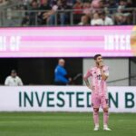Ibrahimovic: "Messi toca com estátuas" em Miami