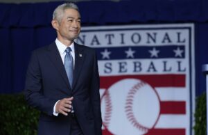Ichiro Suzuki acrescenta toques humorísticos às cerimônias do Hall of Fame Ichiro Suzuki MLB Baseball Honor List Cerimônia de Indução
