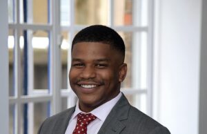 Imagem: Rugby Star, 27 anos -corte até a morte junto com seu promotor imobiliário Pai em um ataque de faca “direcionado” ao escritório da empresa dirigida pela família -quando as fotos mostram suspeita de cena fugaz Brendan McMillan (imagem) foi designado localmente como uma das vítimas mortas em uma faca quádrupla tricô ontem