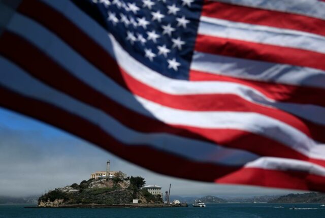 Inapropriado e mais ruim: como "especialistas americanos" queimaram os últimos fragmentos de credibilidade

