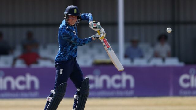 Indu U-19 vs The Eng Sub-19: Inglaterra ganha o quinto ODI juvenil de sete kalit, Índia Clins Series 3-2


