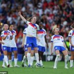 A Inglaterra venceu a Espanha por 3-1 no pênalti na final do Euro 2025 após o término da partida por 1-1 após 120 minutos