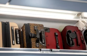 Inspeções em massa em linhas baratas. Os funcionários recebem bônus para punir turistas Inspeções em massa em linhas baratas. Os funcionários recebem bônus para punir turistas