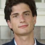 Jack Schlossberg chama Ryan Murphy para comentar sobre "escolha incomum": "Diga que meu rosto"