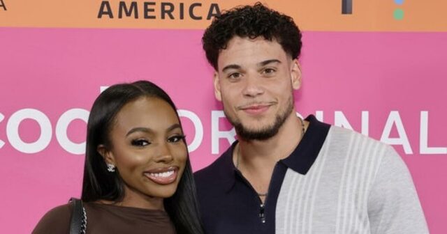 Jana Craig e Kenny Rodríguez de 'Love Island, uma dupla favorita

