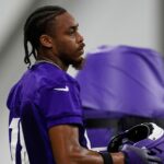 Jefferson (String Soca) dos Vikings para perder o tempo