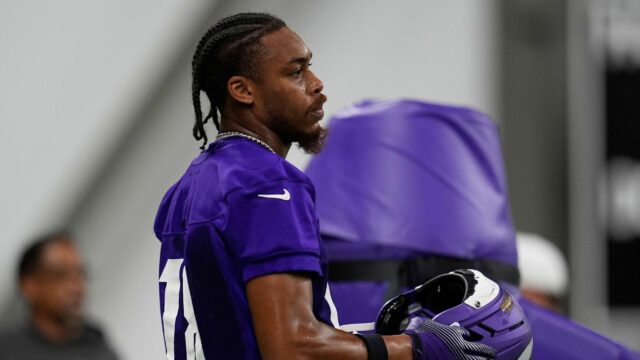 Jefferson (String Soca) dos Vikings para perder o tempo

