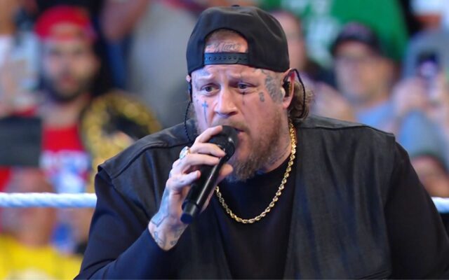 Jelly Roll Smackdown faz uma falha engraçada durante sua opinião

