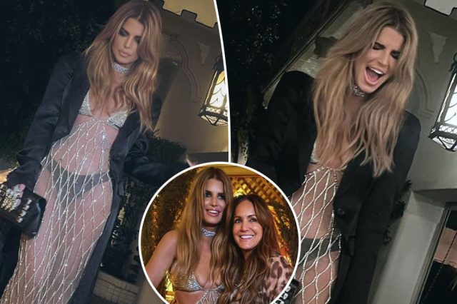 Jessica Simpson impressiona o vestido brilhante no sumptuoso BAINS BAINS BASH BAINS

