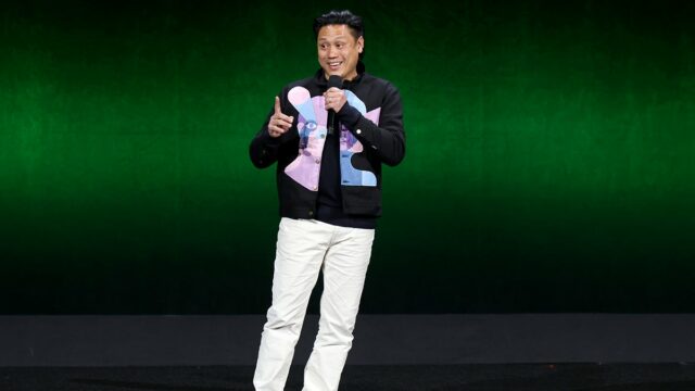 Jon M. Chu para um arquivo ao vivo direto "Hot Wheels" de Mattela, Warner Bros. e Robot Bad

