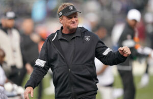 Jon Thunded diz que este NFL QB lembra Joe Montana Jon Thunded diz que este NFL QB lembra Joe Montana