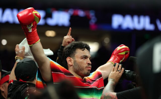 Boxer Julio Cesar Chavez Jr. preso por gelo
