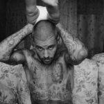 Justin Bieber é um irmão frio e medroso de Deus na bagunça, mas linda 'saque'