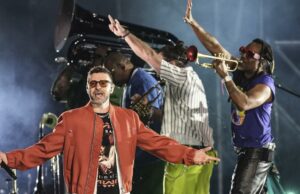 Justin Timberlake tem uma doença de Lyme enfraquecida. Não, ele não arruinou sua turnê mundial Justin Timberlake tem uma doença de Lyme enfraquecida. Não, ele não arruinou sua turnê mundial