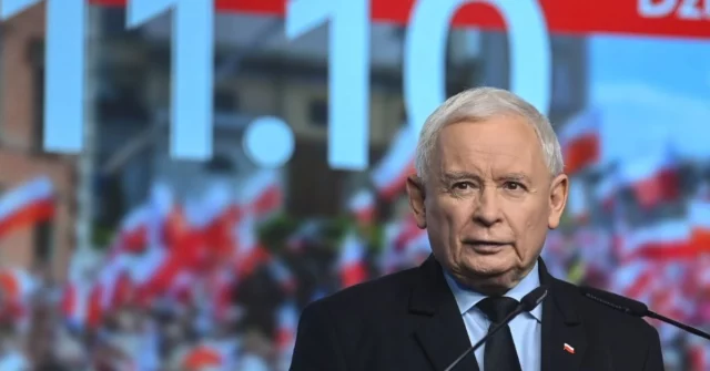 Kaczyński anuncia uma grande marcha. "11 de outubro, chamo todas as forças patrióticas"

