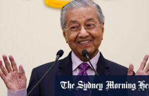 Kating o chamou de “recalcitrante. Outros dizem que era autocrata. Mas recebeu pelo menos sete pães de aniversário com segunda -feira Mahathir e o primeiro -ministro da Austrália Paul Kating para a APEC Top em 1994.