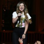 Kelly Clarksson Swaps Lyric Doner após Brandon Blackstock Split