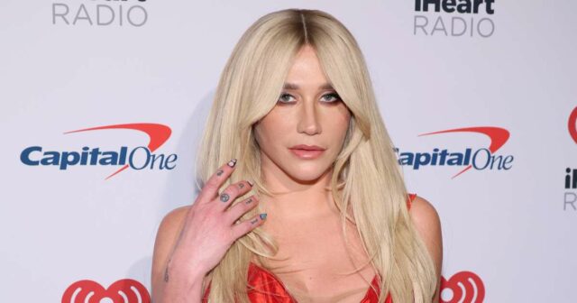 Miley Cyrus diz que o esperma de salmão é o segredo por trás de sua pele brilhante