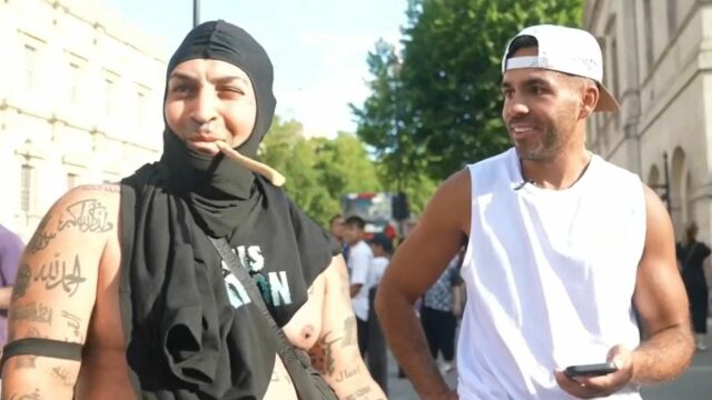 Kick streamer modeen abordado pela polícia do Reino Unido depois de jogar fogos de artifício no palácio de Buckingham

