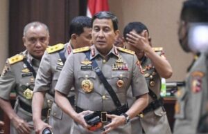 Komjen Ahmad Dofiri entregou oficialmente o cargo de vice -diretor da polícia, que foi o sucessor? Komjen Ahmad Dofiri entregou oficialmente o cargo de vice -diretor da polícia, que foi o sucessor?