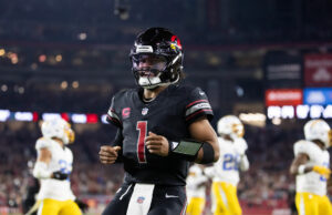 Kyler Murray Fantasy Outlook 2025: Lesão no joelho do Cardinals QB é uma boa escolha no meio da reabilitação? March Madness Logo