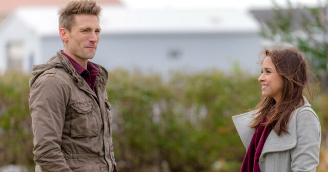 Lacey Chabert e Andrew Walker se encontram para um novo filme da Hallmark