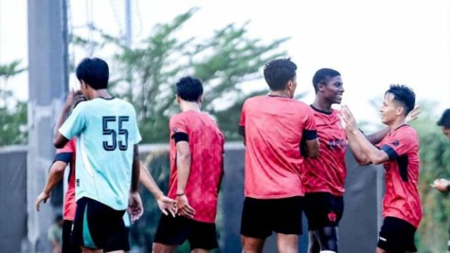 Lançando a equipe hoje, Persik Kediri Jajal Asia Warriors FC, que é fortalecido pelos ex -jogadores do AC Milan

