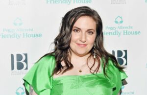 Lena Dunham diz que Maga Rise não choque por causa da misoginia conservadora, ela sofreu um vídeo de “garotas” Lena Dunham 'intencionalmente se desviou da atuação, a vida pública depois da' garota ':' tudo o que tenho foi esse mau PTSD '