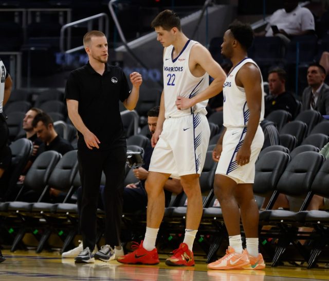 Liga da NBA Summer League: Warriors foram liderados por Hansen Yangs Blazers em Las Vegas

