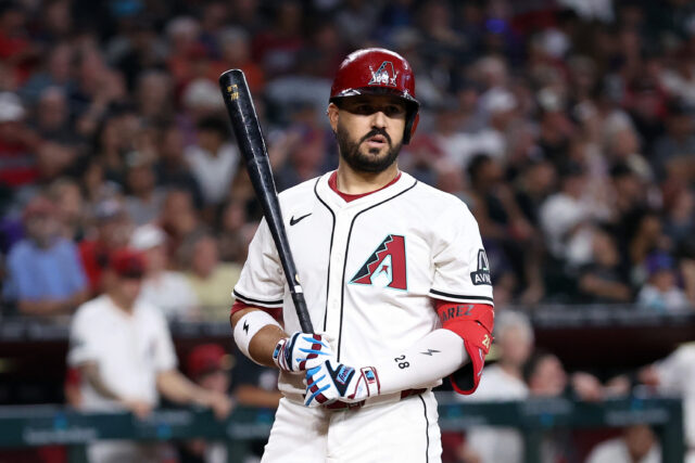 MLB Insider revela o desenvolvimento de troncos em Pwrerez Schedzs

