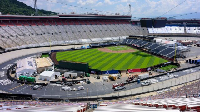 MLB Speedway Classic para quebrar a marca de assistência

