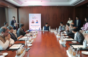 Madhei Pradesh SM Moon Monedon Yahda é pressionado pela referência perfeita de aviação com os Emirados Árabes Unidos Madhei Pradesh SM Moon Monedon Yahda é pressionado pela referência perfeita de aviação com os Emirados Árabes Unidos