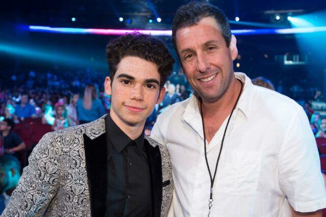 Mãe de Cameron Boyce, graças a Adam Sandler pelo tributo "Happy Gilmore 2": "Ele aquece nosso coração"

