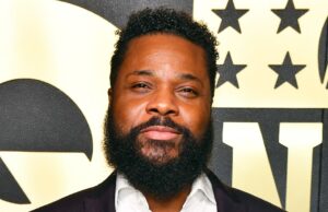 Malcolm-Jamal Warner estava de férias com sua esposa e filha quando ele morreu, diz a fonte O ator da Warner Malcolm-Jamal morreu 54 anos depois de se afogar enquanto nadava em uma praia na Costa Rica, disse as autoridades da nação da América Central.