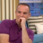 Martin Lewis deixou o gato Deeley, que corou hoje quando ele compartilhou um comentário de olho sobre suas medidas ao vivo esta manhã