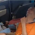 As autoridades dizem que o homem foi encontrado amarrado em um carro trancado em 30c clima