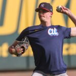 Max Fried joga durante o treinamento All-Star em 14 de julho de 2025.
