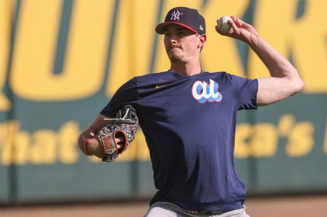 Max Fried joga durante o treinamento All-Star em 14 de julho de 2025. 