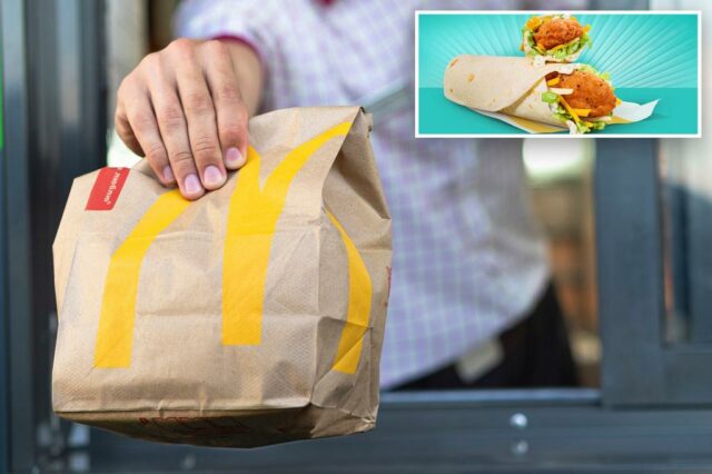 Lingueta do McDonald's: tira de frango McCrispy, alface, queijo e molho em tortilha.