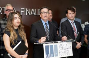 Médico acusou os pacientes muito abusados Médico acusou os pacientes muito abusados