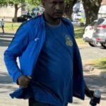 Hadush Gerberslasie Kebatu (foto), 38 anos, supostamente colocou a mão nas pernas da garota da escola, pediu um beijo e sugeriu que eles fizessem