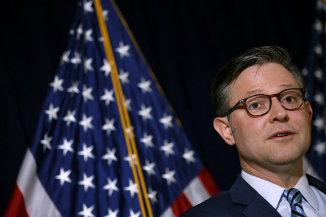 Mike Johnson tem que pam Bond nos arquivos Espstein Jeffrey

